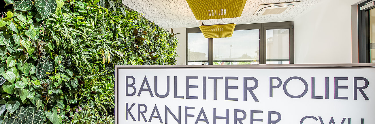 Empangsbereich mit Beschriftungen